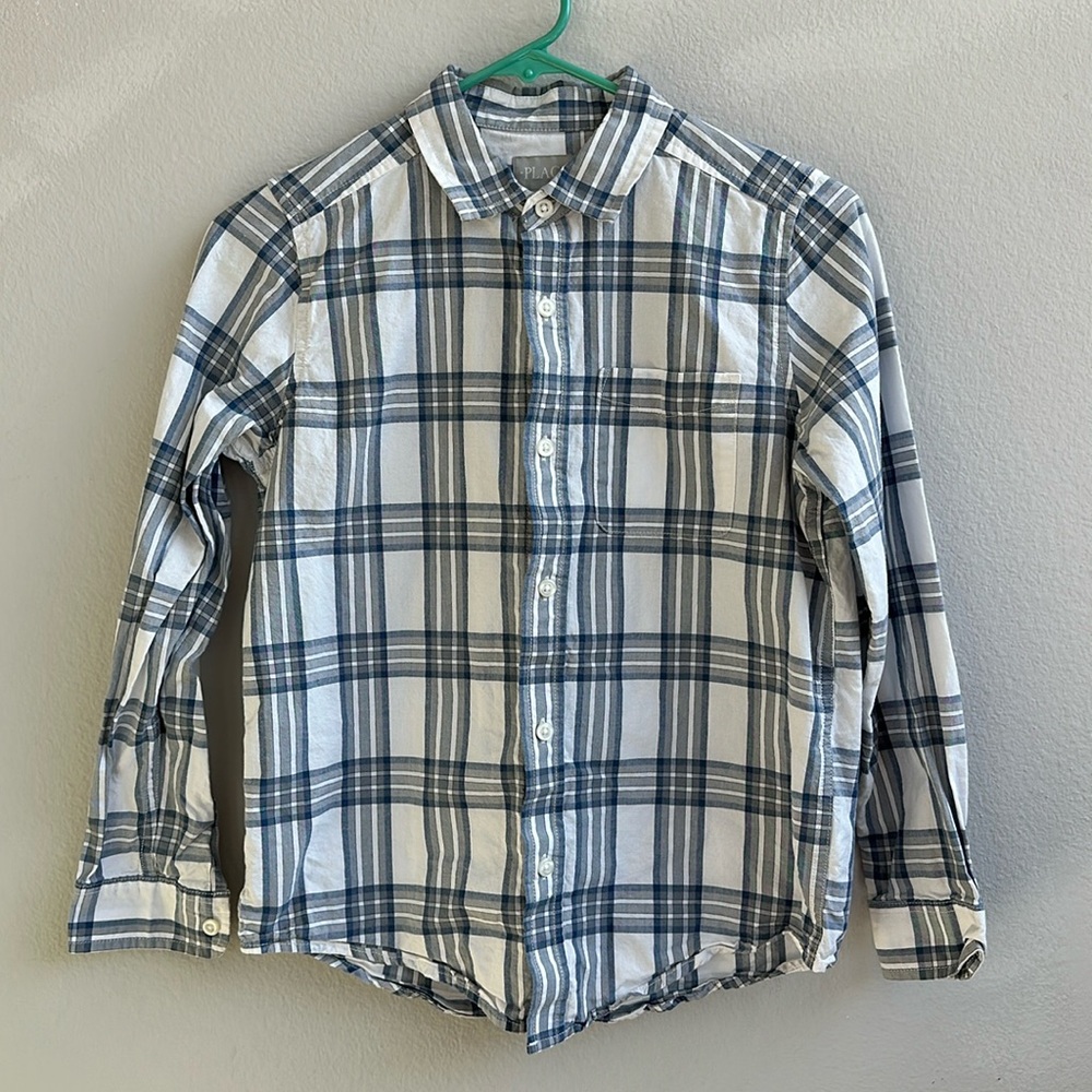 The Children’s Place long-sleeve button up boys shirt
